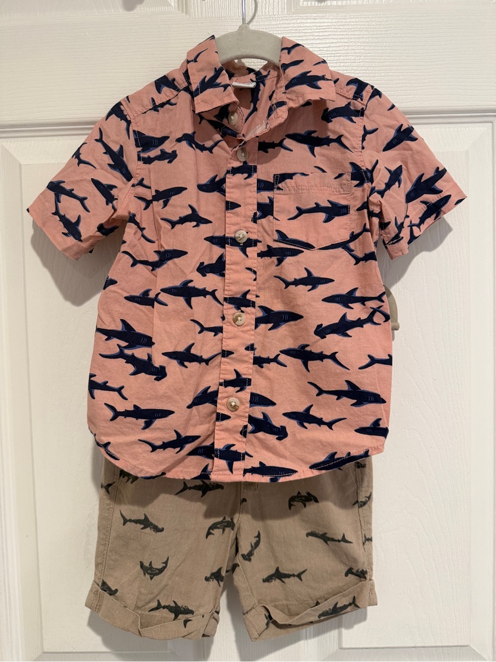 Old Navy Toddler Shark Outfit Set 2T Pink Button Up Shirt Khaki Shorts